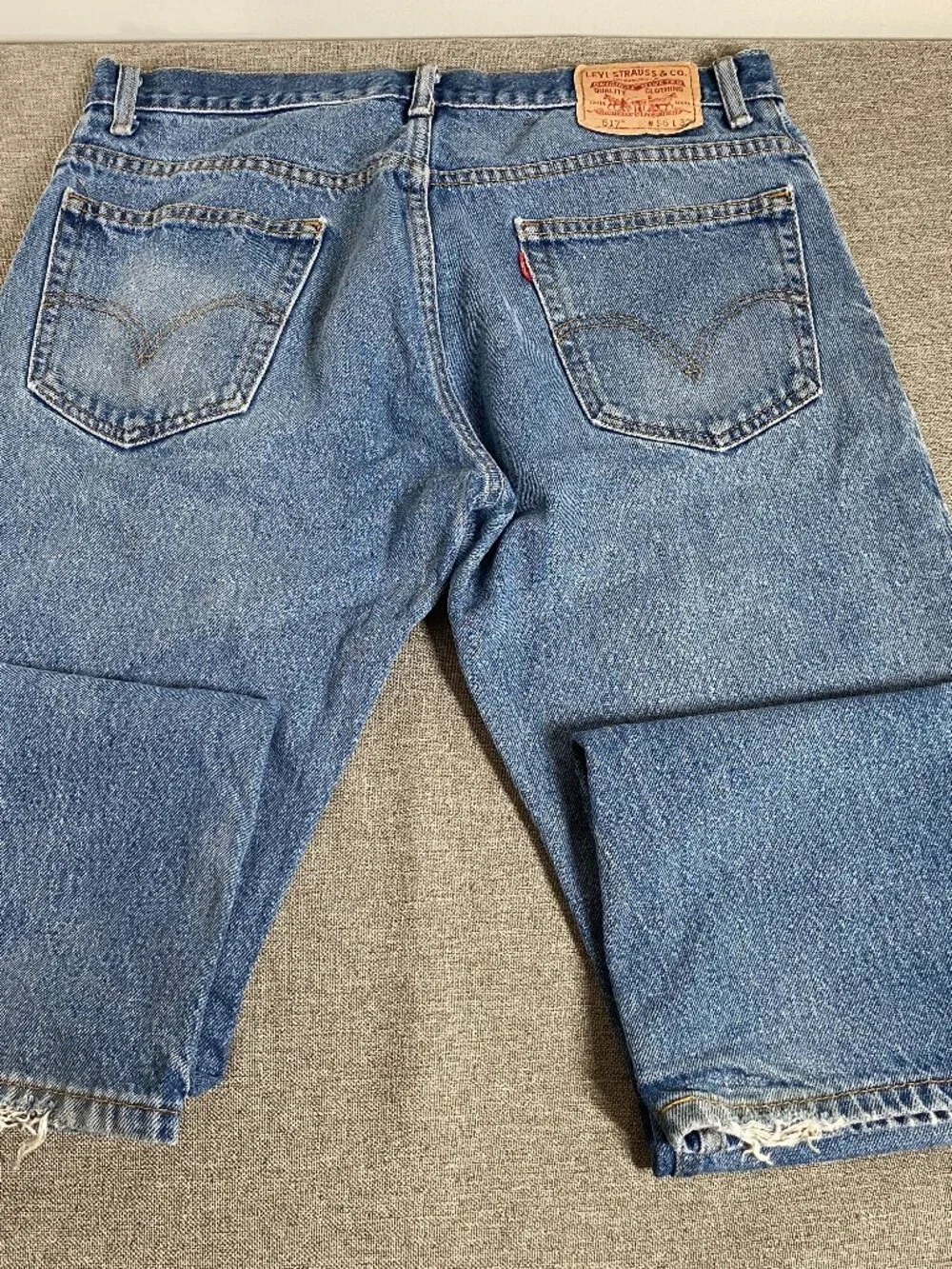 Vintage Levi's 517 Bootcut Denim Jeans Men's 36 x 32 Mid Rise Blue Distressed - Picture 7 of 15